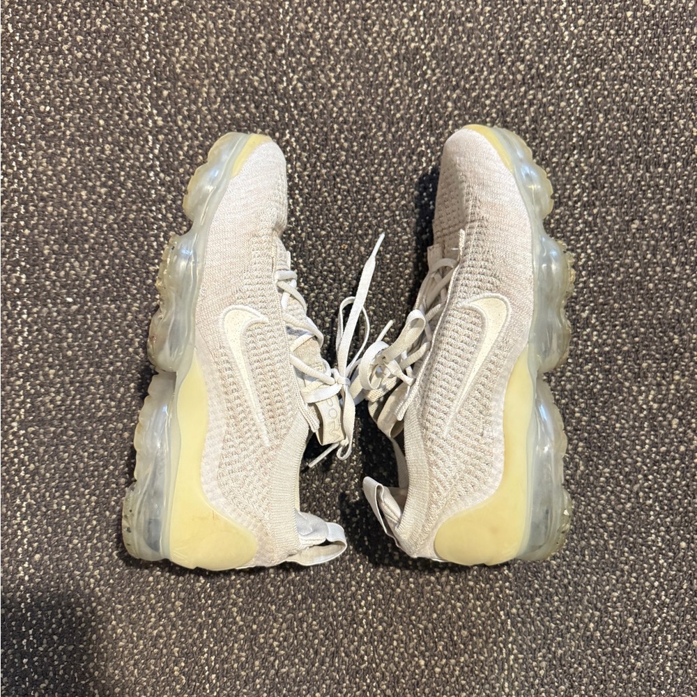 Nike Vapormax sneakers size 7